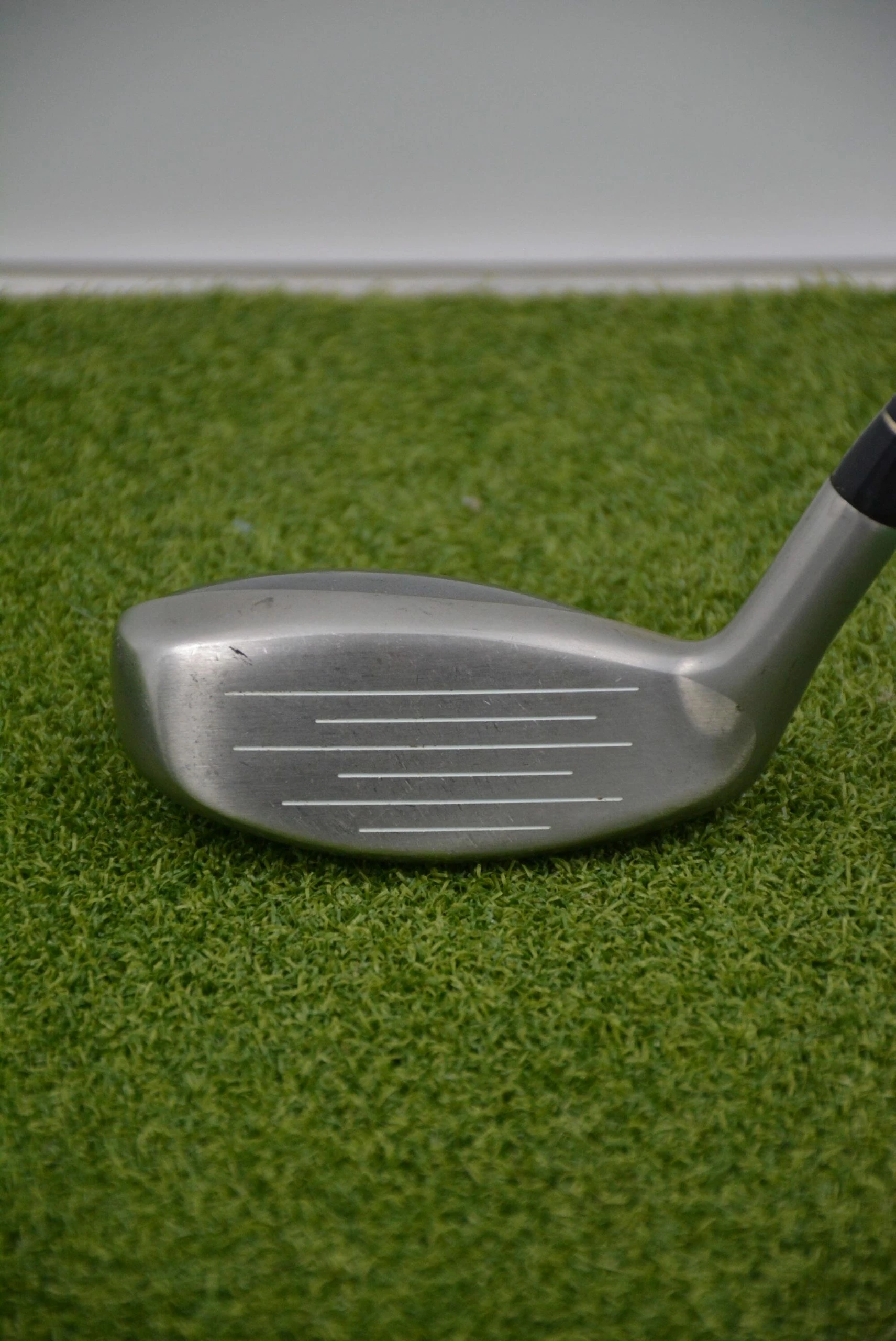 GolfRoots Women's TaylorMade Rescue Mid 3 Hybrid W Flex - Image 3