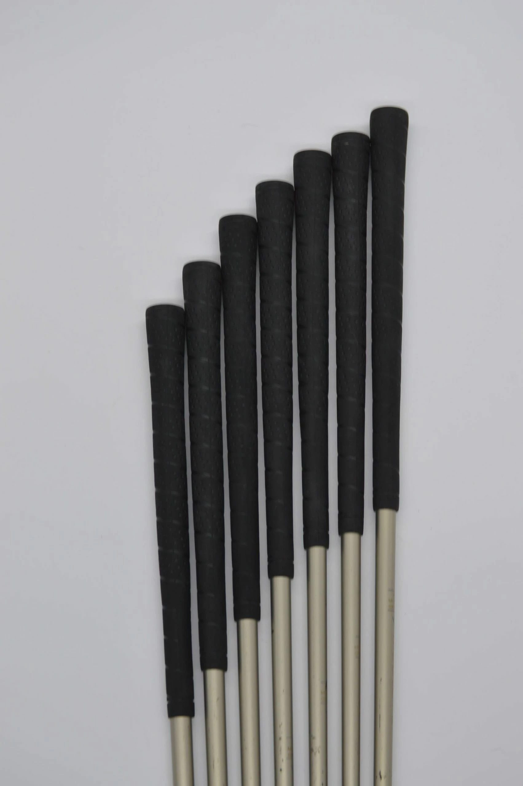 GolfRoots Women's Dunlop Centrus 3-9 Iron Set W Flex - Image 6