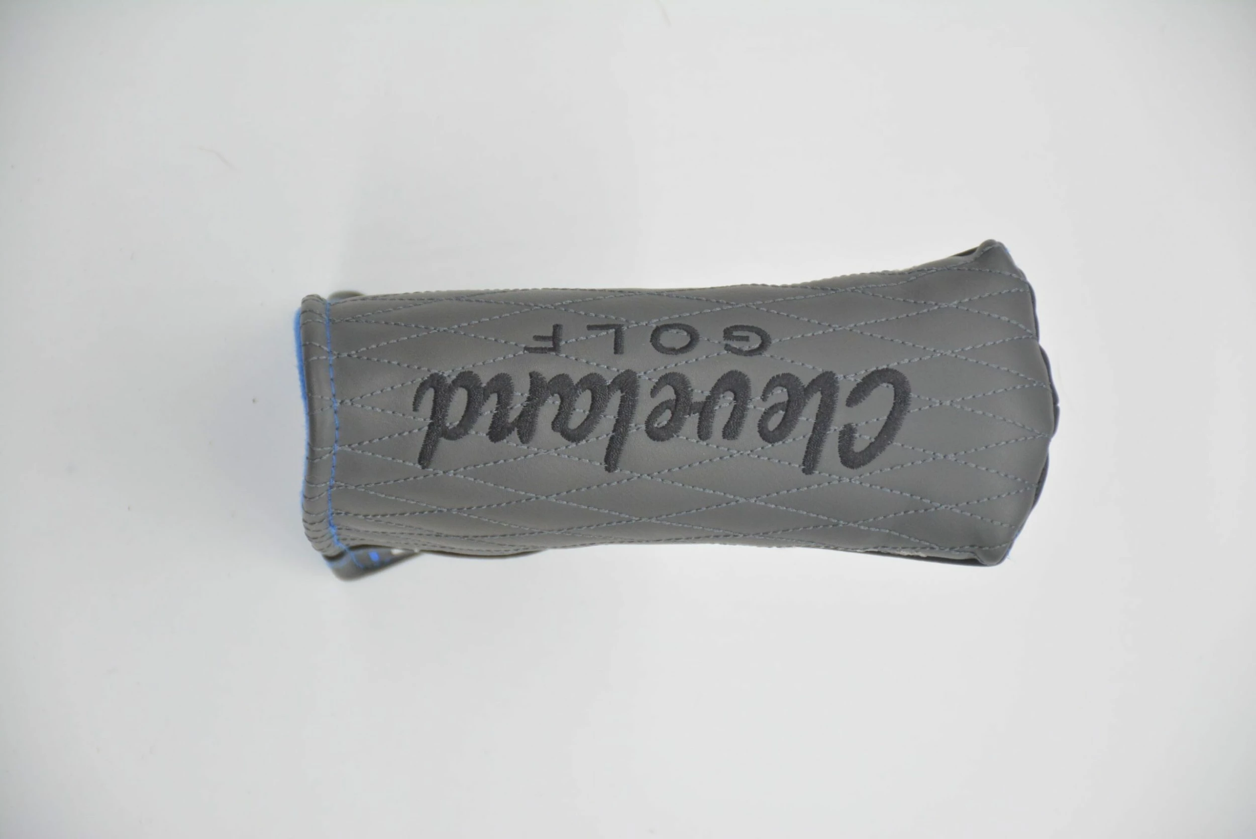 GolfRoots Cleveland Huntington Beach Soft Putter Headcover - Image 2